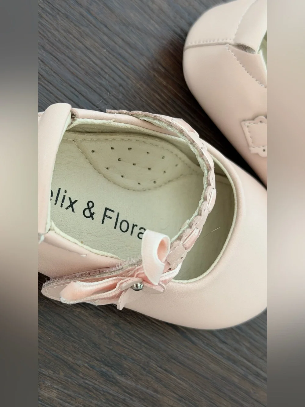 Toddler Girls Pale Pink Mary Jane Dress Shoes with Floral Strap